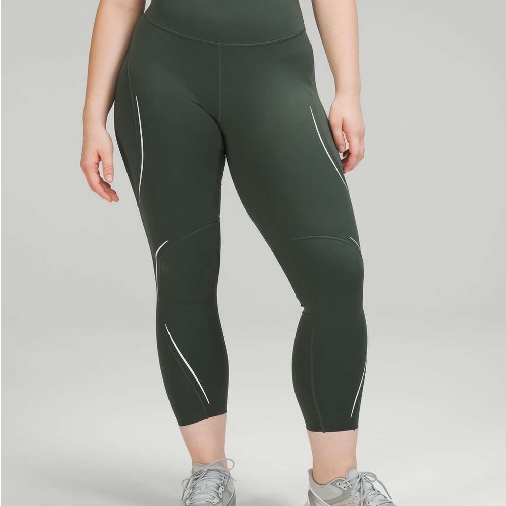 Lululemon Base Pace High-Rise Reflective Tight 25"/ Smoked Spruce / size 10
